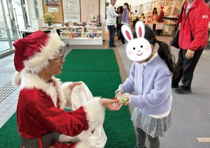 サンタさんと女の子